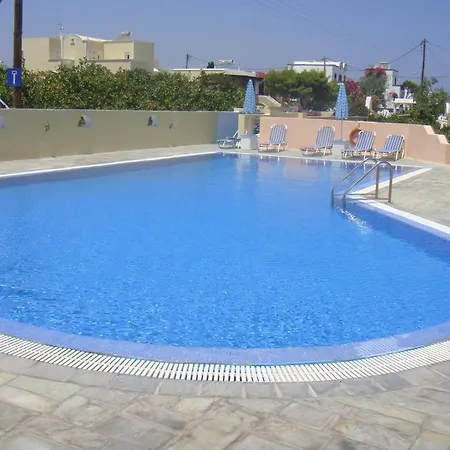 Avra 2* Kamari (Santorini)