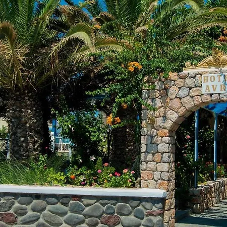 Hotel Avra Kamari (Santorini)