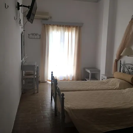 Avra Hotell