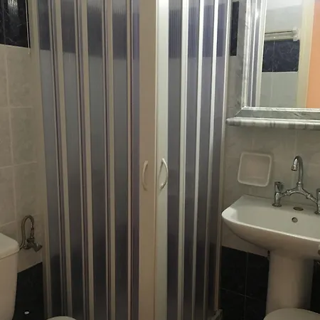 Hotell Avra 2*